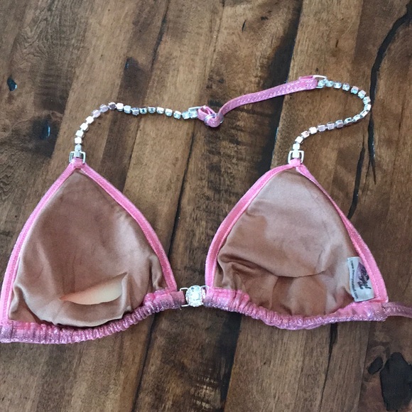 Competition Bikini - Picture 5 of 7